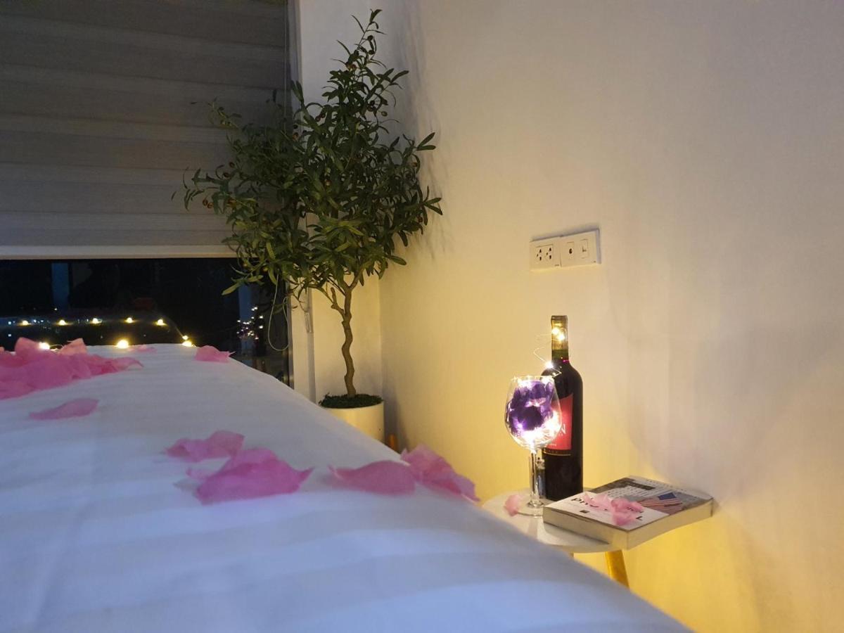 Tulip Homestay Ha Long Exterior foto
